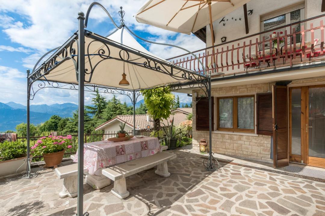 Photo of Patio Balcony in San Zeno di Montagna