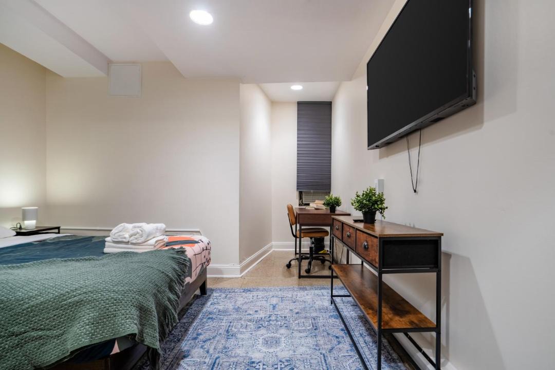 Photo of Bedroom in Manhattan Valley