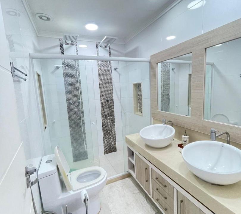 Photo of Bathroom in Pero