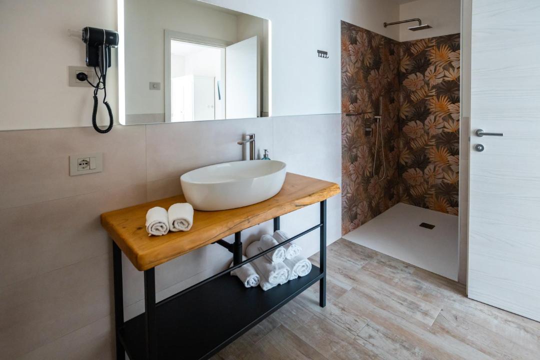 Photo of Bathroom in Sambruson