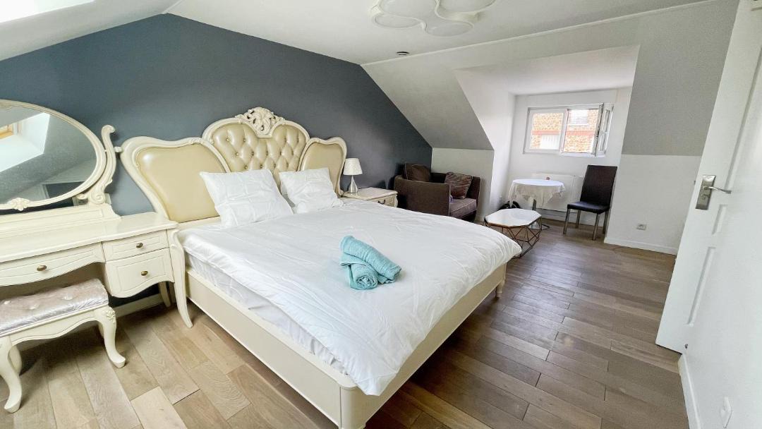 Photo of Bedroom in Antony