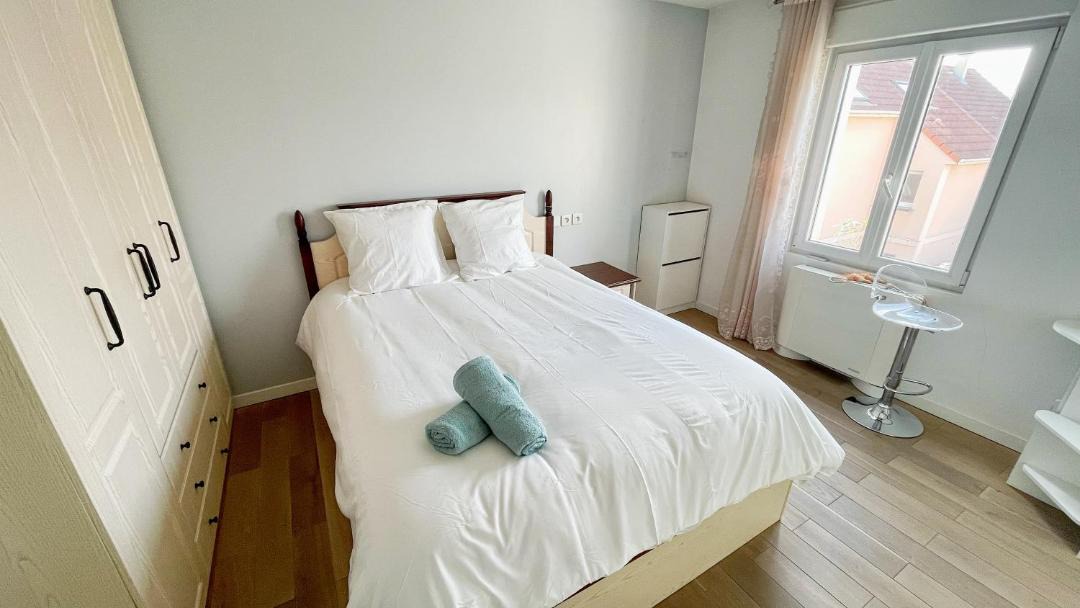Photo of Bedroom in Antony