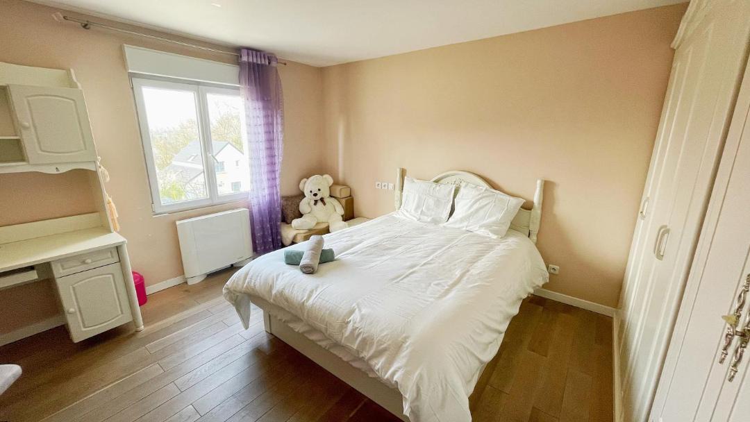 Photo of Bedroom in Antony