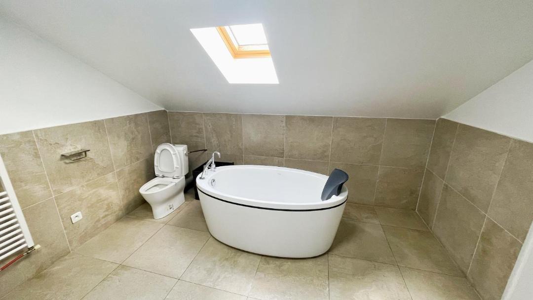 Photo of Bathroom in Antony