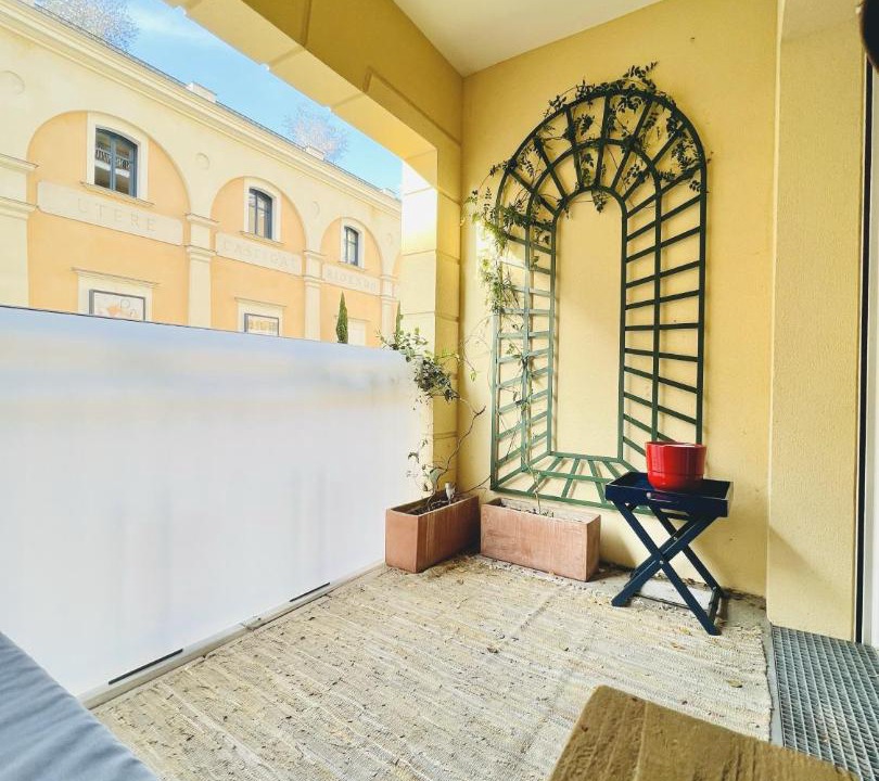 Photo of Patio Balcony in Le Plessis-Robinson
