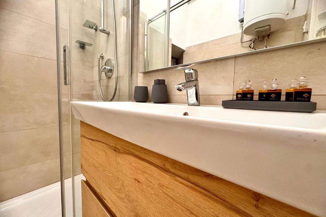 Photo of Bathroom in Historic Centre