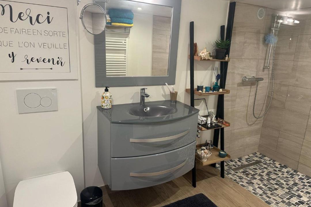 Photo of Bathroom in Chennevieres-sur-Marne