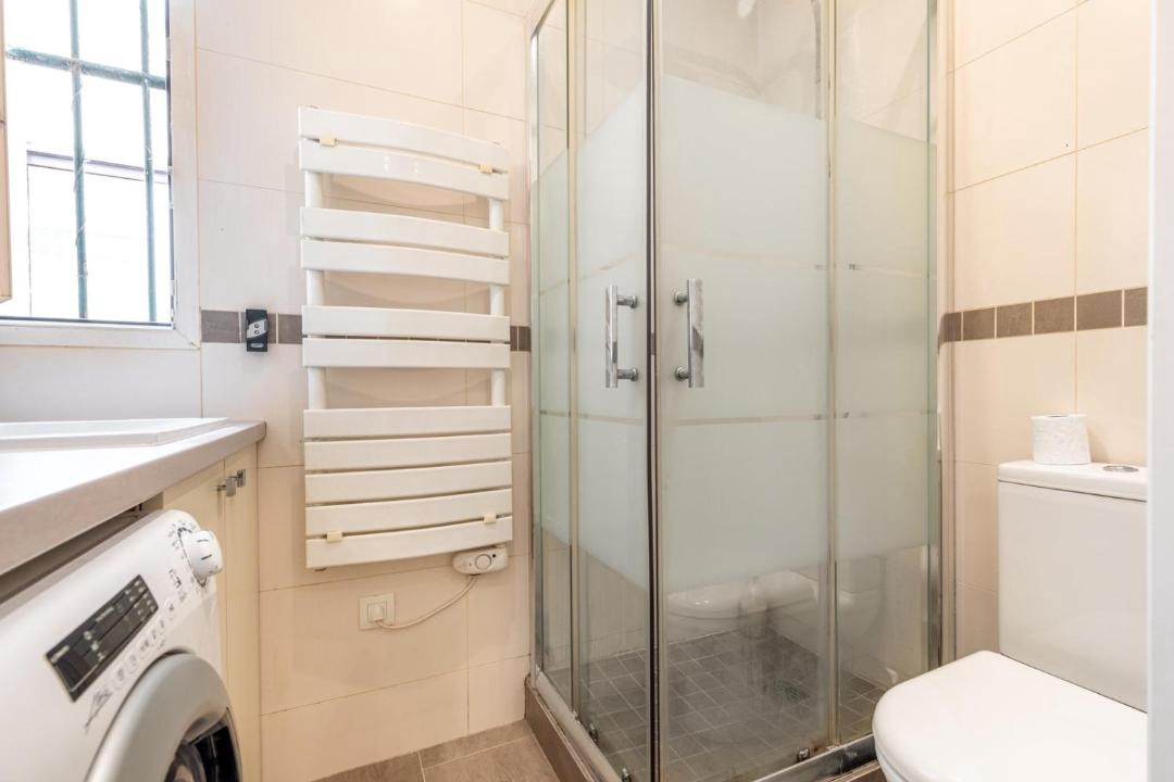 Photo of Bathroom in Quartier du Petit-Montrouge