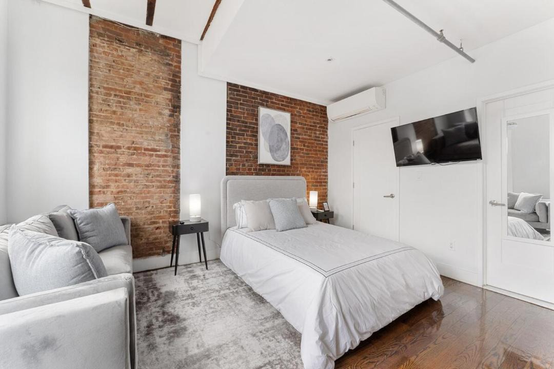 Photo of Bedroom in Bedford-Stuyvesant