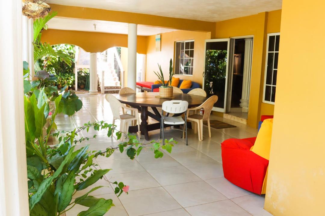 Photo of Patio Balcony in Black River
