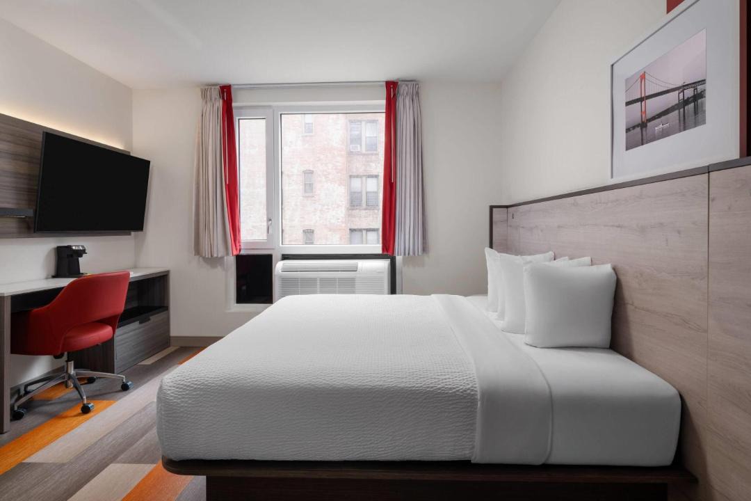 Photo of Bedroom in Midwood