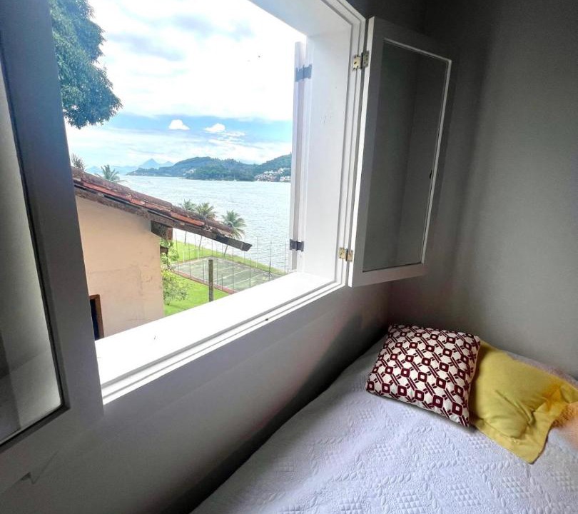 Photo of Bedroom in Caieira