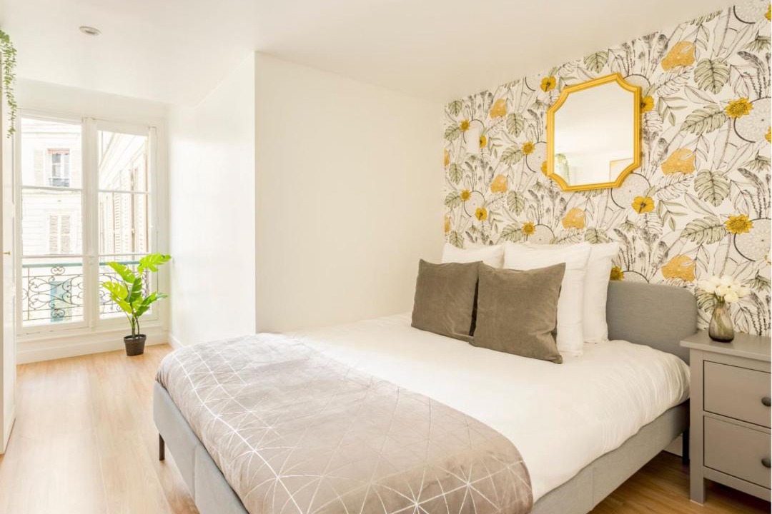 Photo of Bedroom in 8th Arrondissement