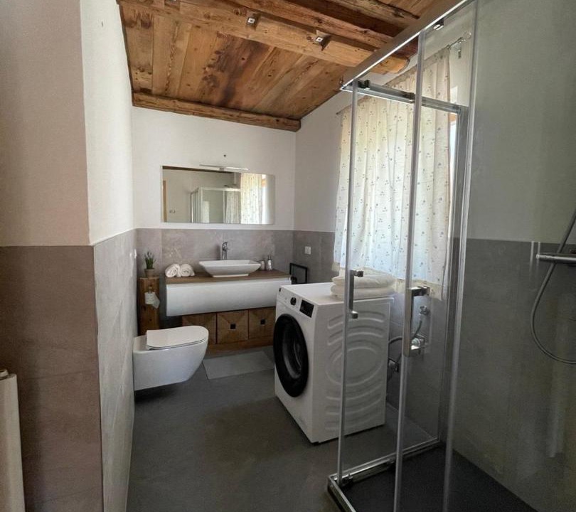 Photo of Bathroom in Padola