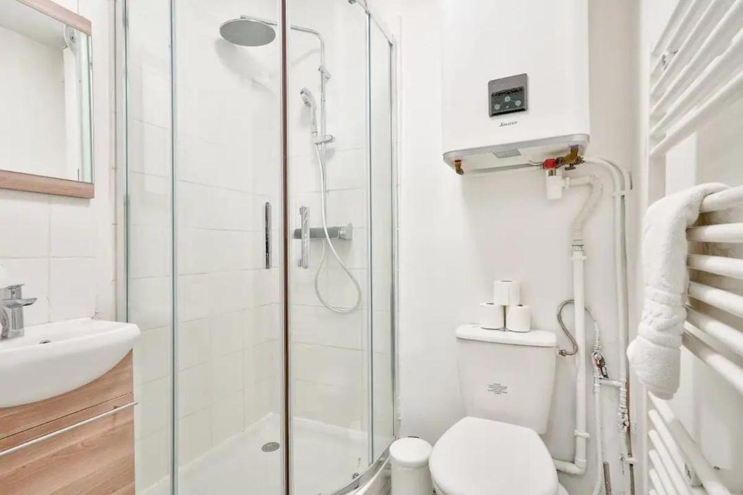 Photo of Bathroom in Clichy