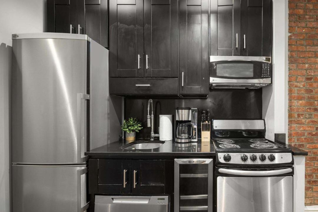 Photo of Kitchen in Tudor City