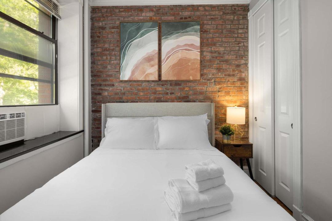 Photo of Bedroom in Tudor City