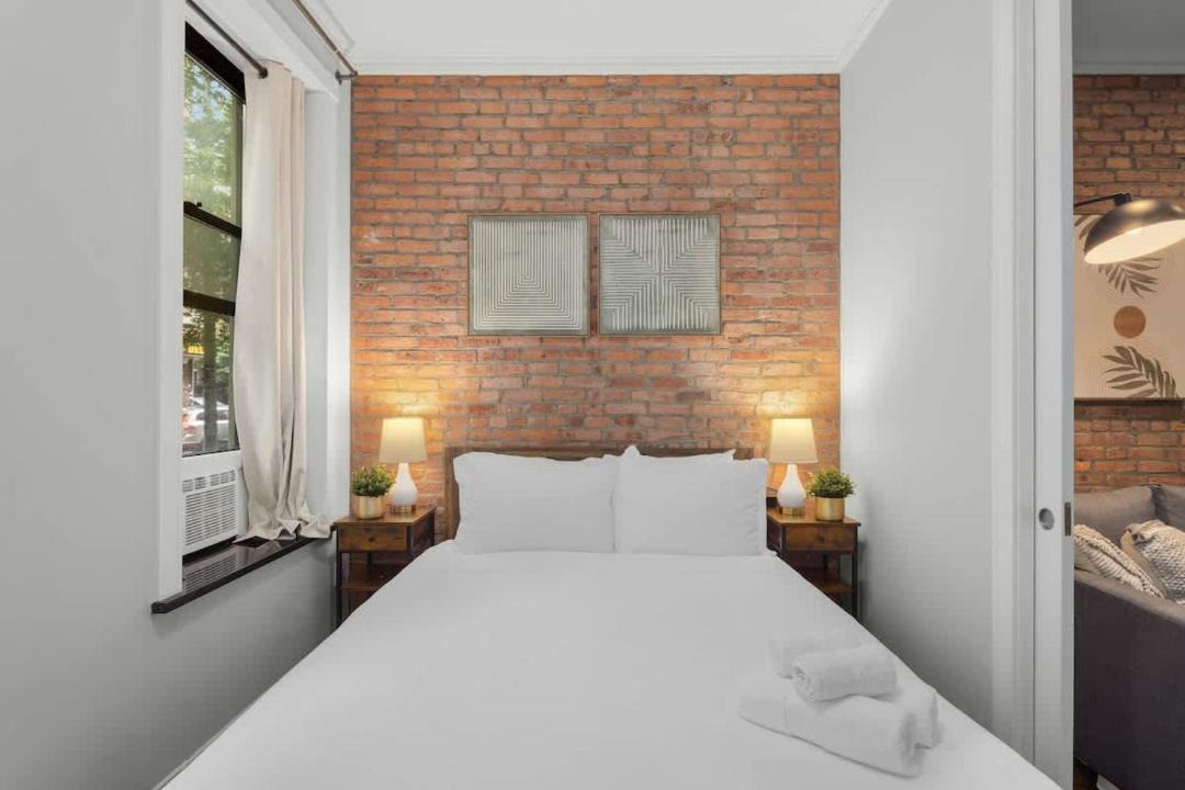 Photo of Bedroom in Manhattan Valley
