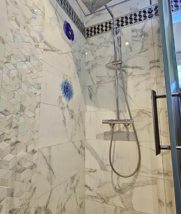 Photo of Bathroom in Stains