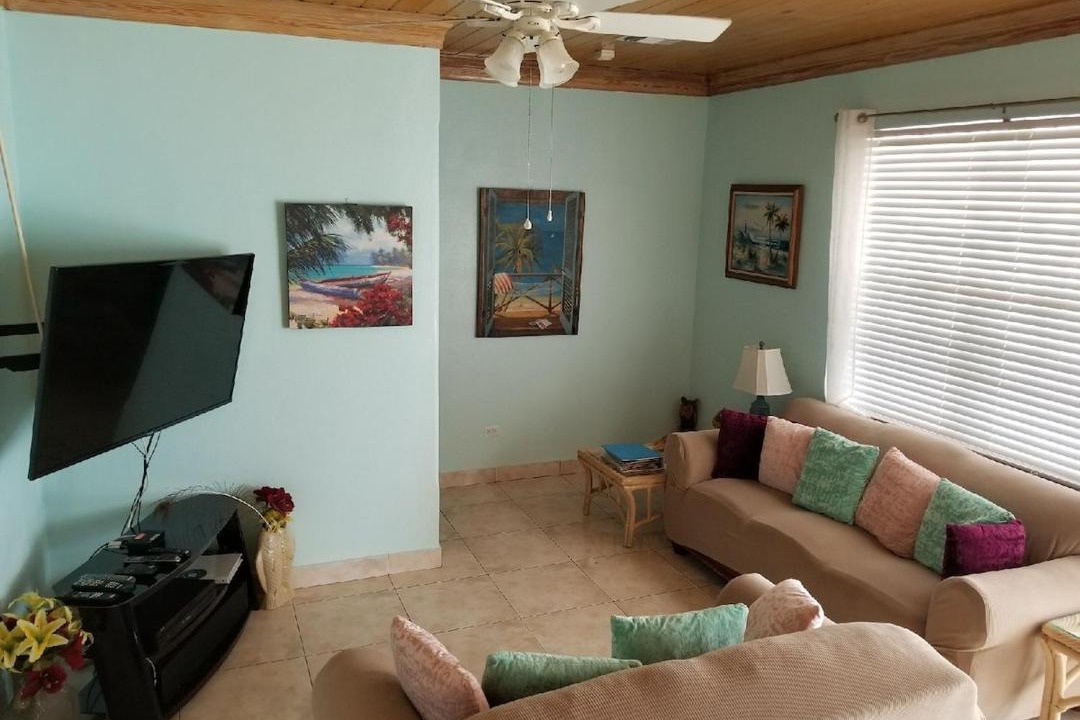 Photo of Livingroom in Nassau