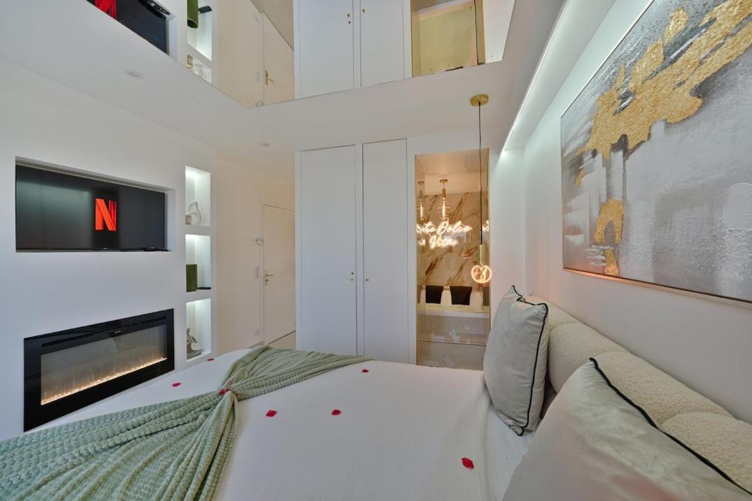 Photo of Bedroom in Alfortville