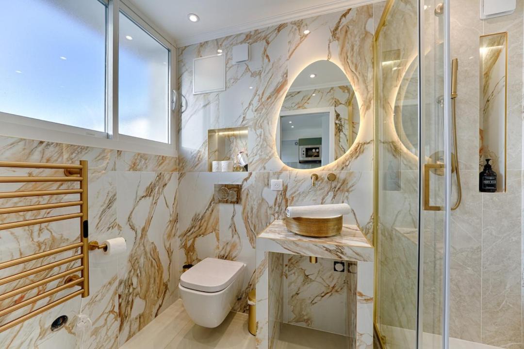 Photo of Bathroom in Alfortville