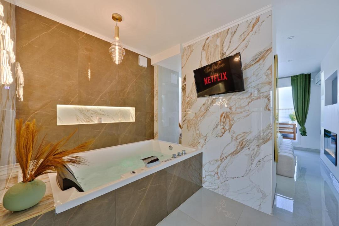 Photo of Bathroom in Alfortville