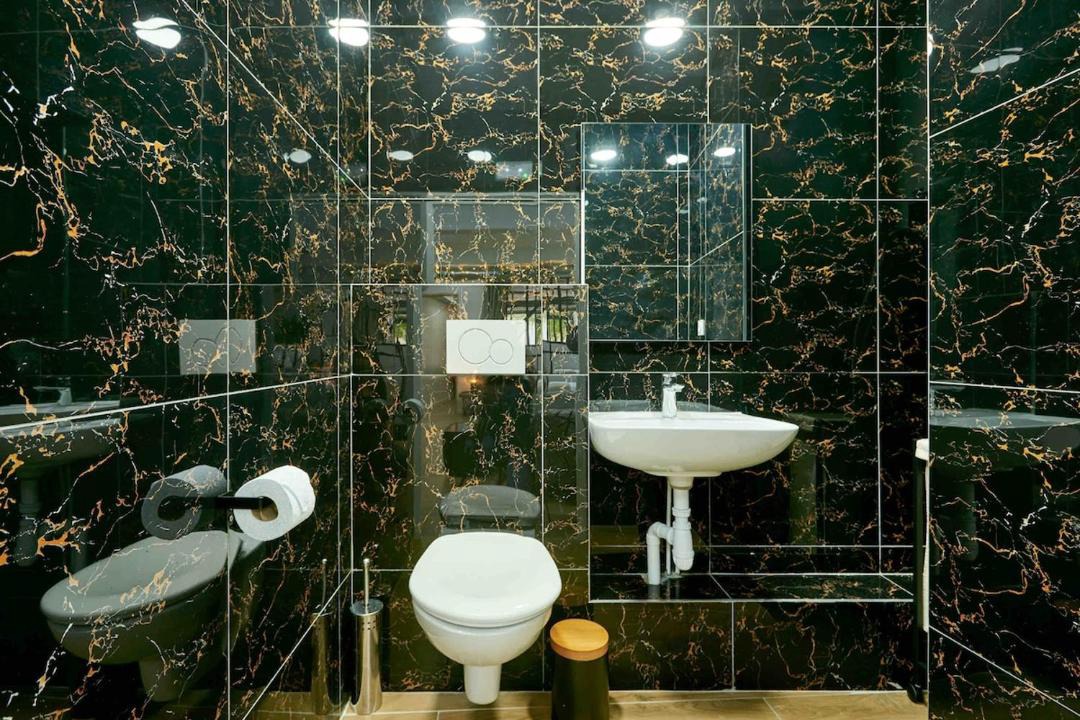 Photo of Bathroom in 20th Arrondissement