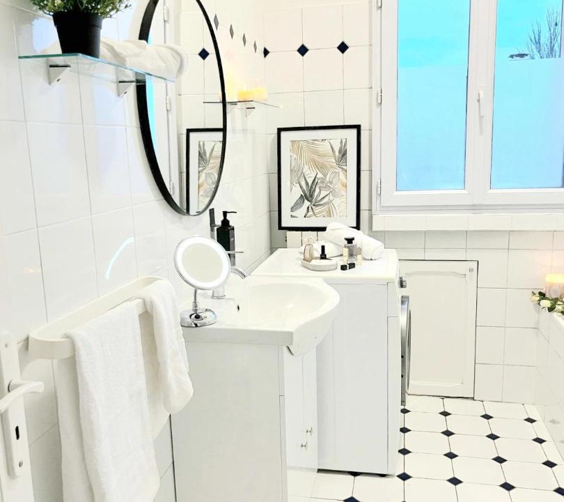 Photo of Bathroom in Antony