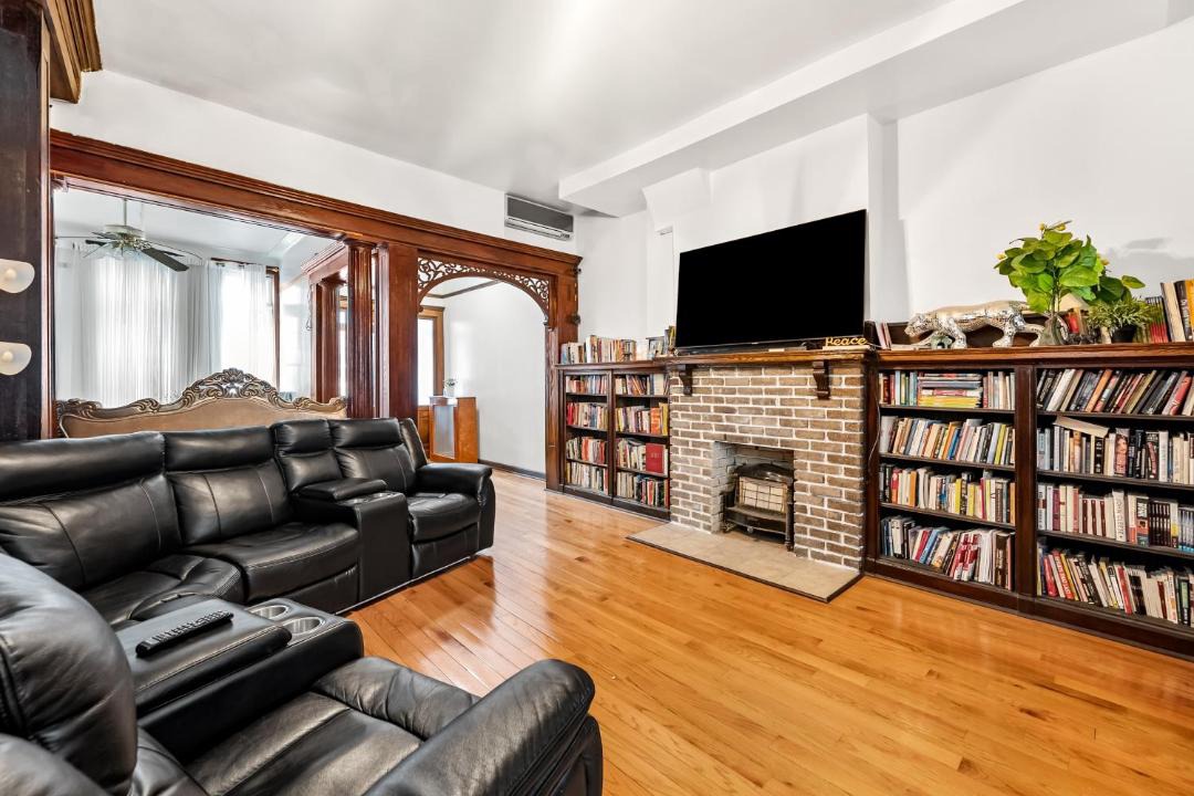 Photo of Livingroom in Bedford-Stuyvesant