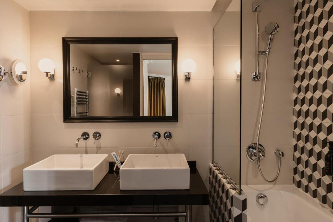 Photo of Bathroom in Quartier des Invalides