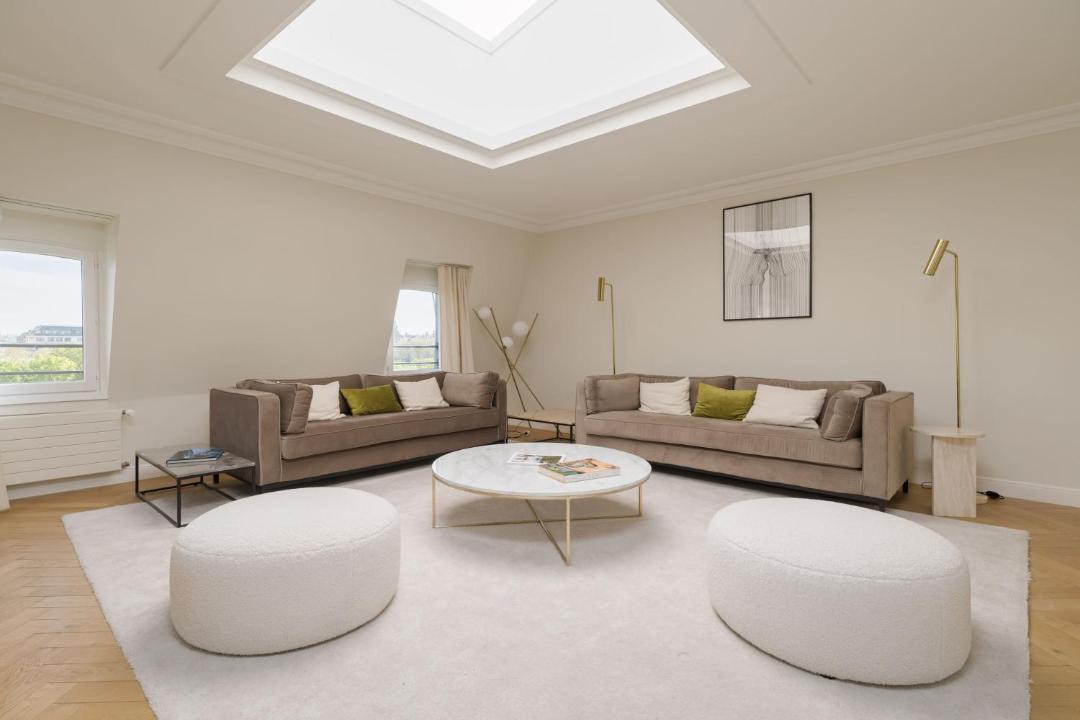 Photo of Livingroom in Champs-Elysees