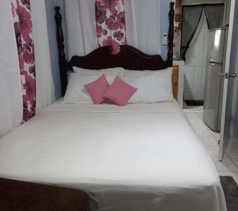Photo of Bedroom in Caribbean Estates
