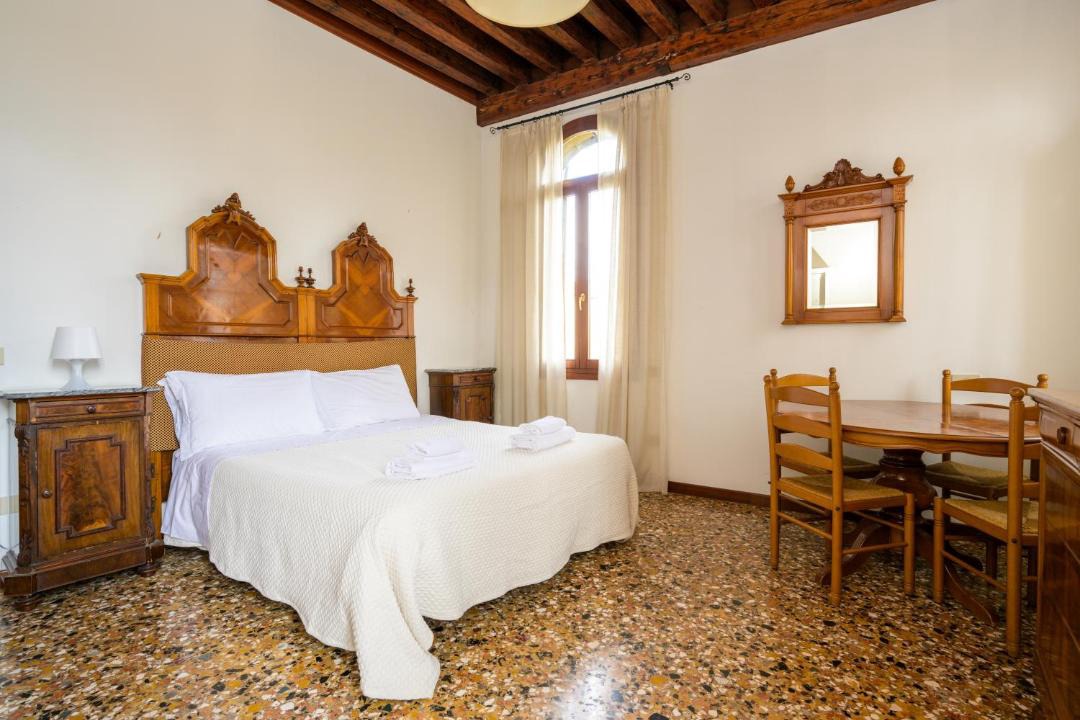 Photo of Bedroom in Dorsoduro