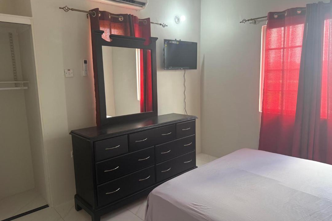 Photo of Bedroom in Thompson Town