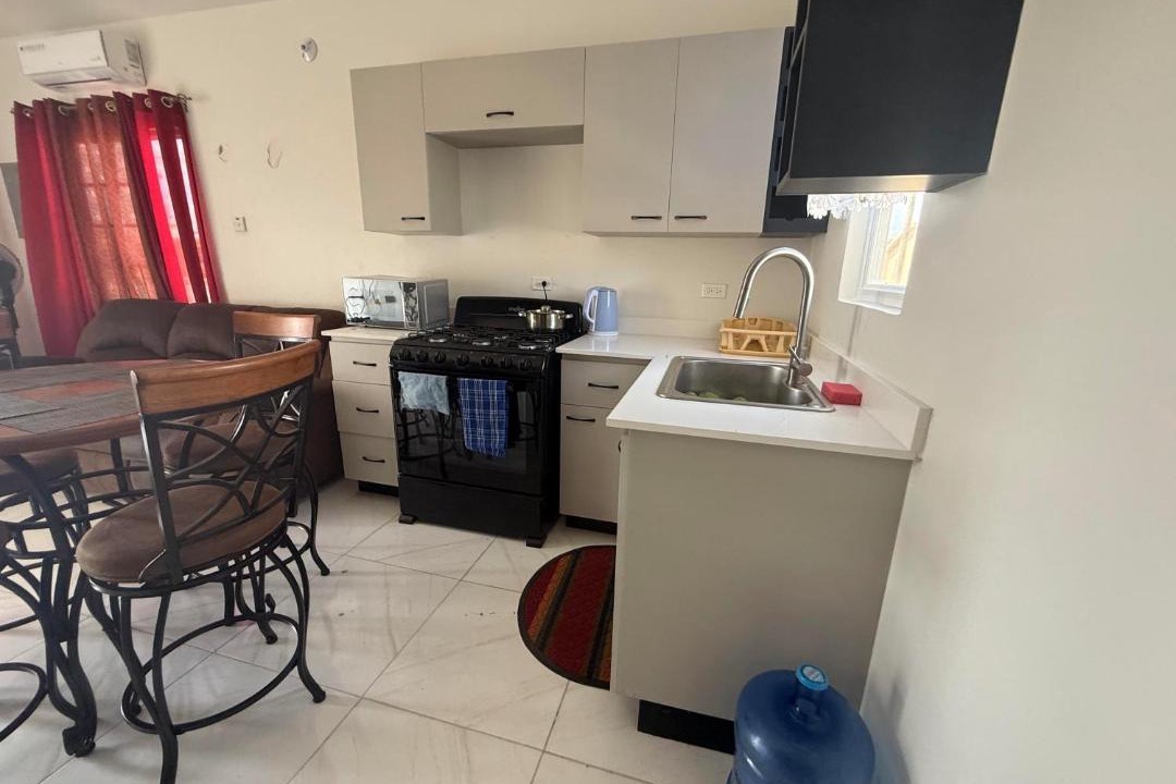 Photo of Kitchen in Thompson Town