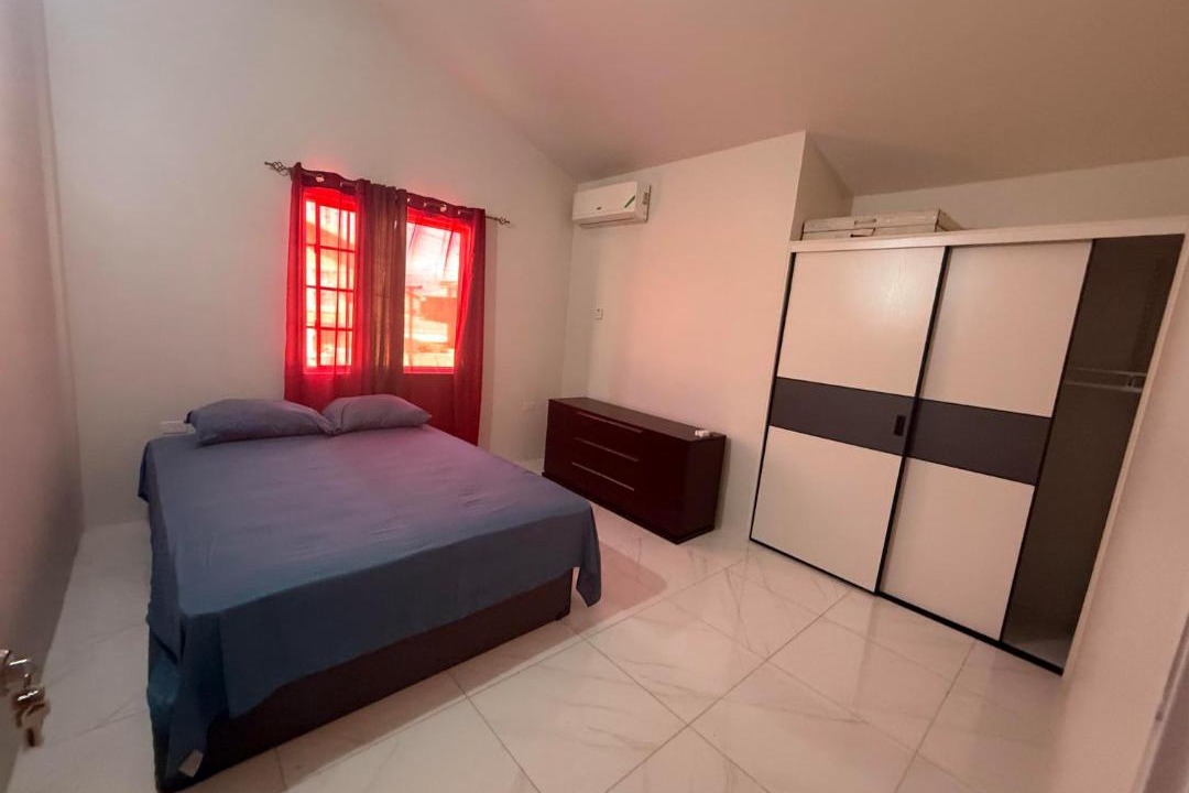 Photo of Bedroom in Thompson Town