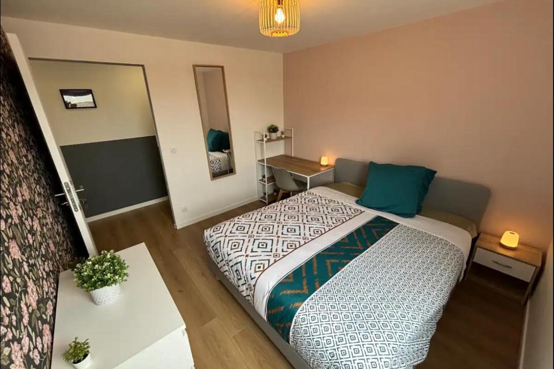 Photo of Bedroom in Antony