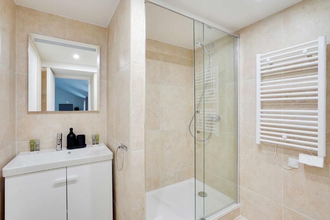 Photo of Bathroom in Petit-Ivry