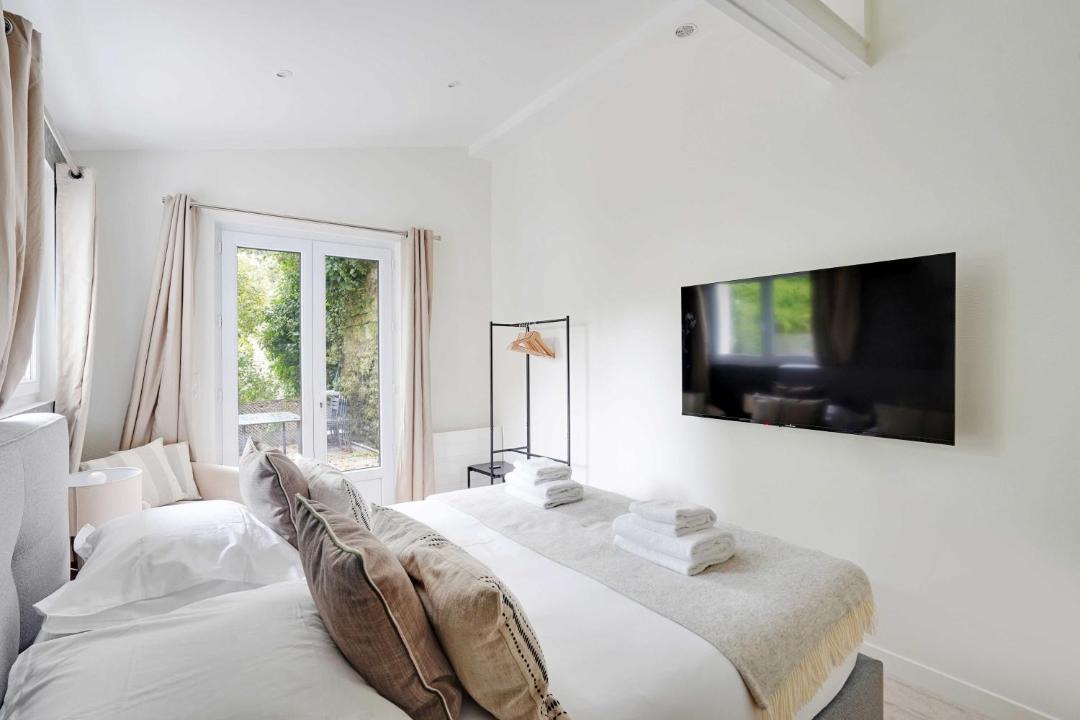 Photo of Bedroom in Petit-Ivry