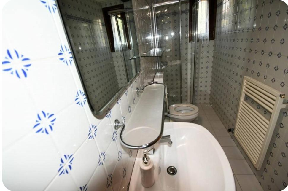 Photo of Bathroom in Rovare