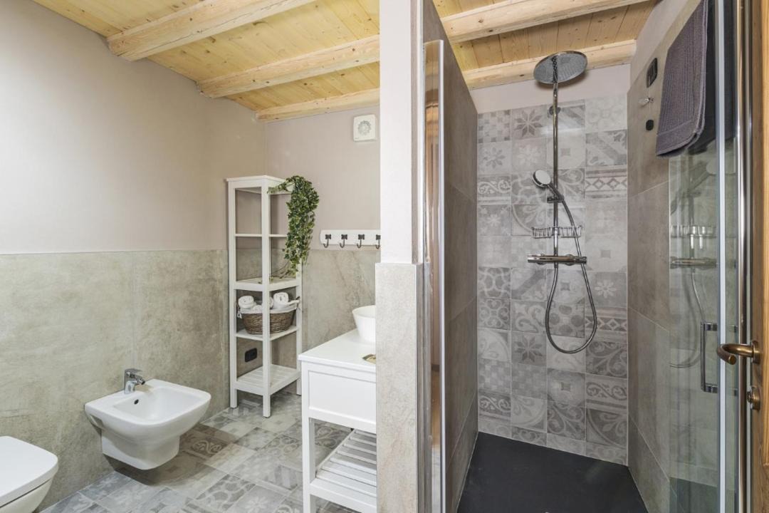 Photo of Bathroom in Velo Veronese