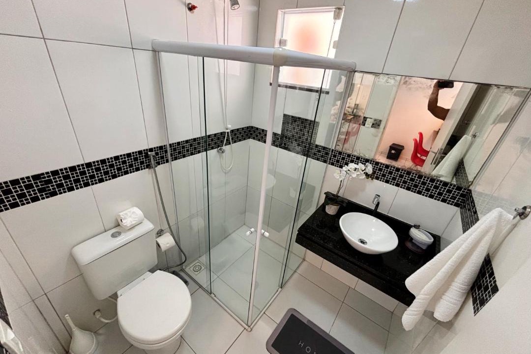 Photo of Bathroom in Pero