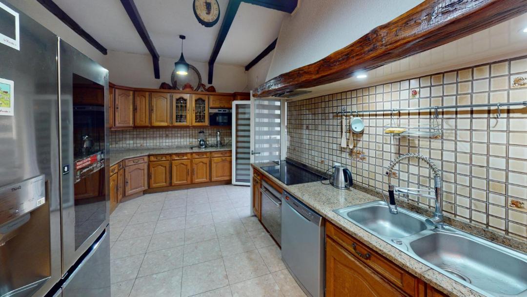 Photo of Kitchen in Stains