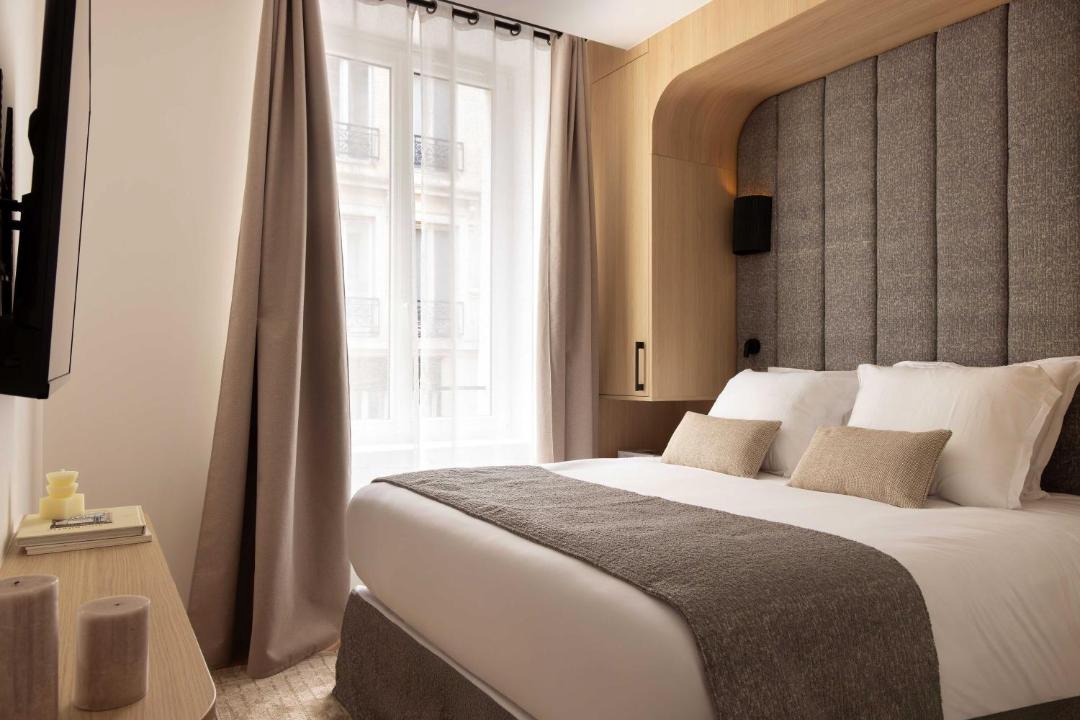 Photo of Bedroom in 10th Arrondissement