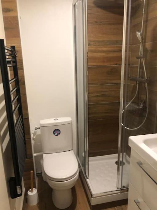 Photo of Bathroom in Le Plessis-Robinson