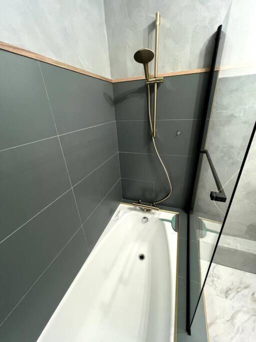 Photo of Bathroom in Petit-Ivry
