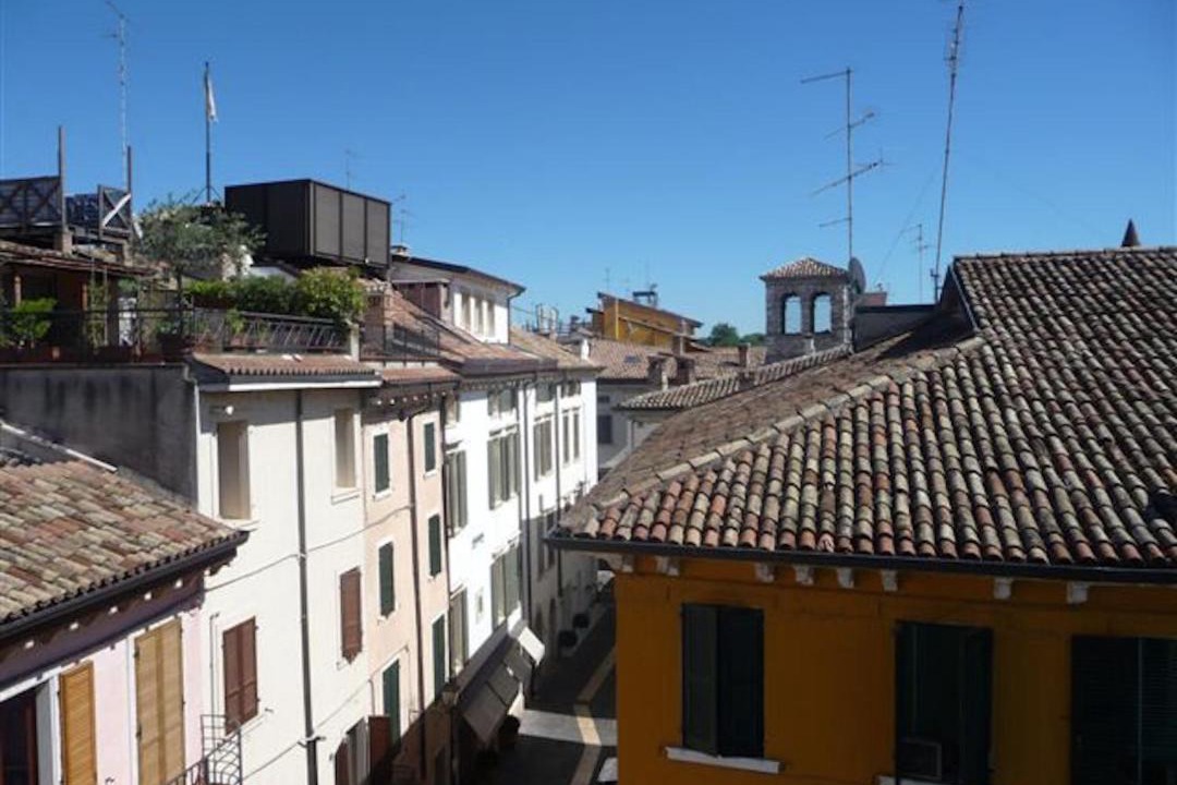Photo of Buildings in Peschiera del Garda City Centre