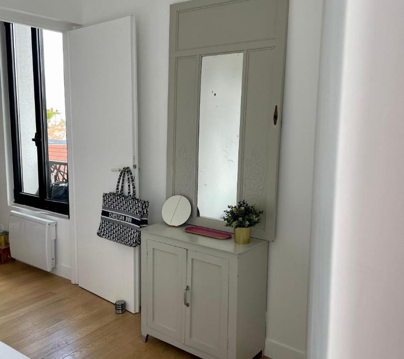 Photo of Bedroom in Romainville