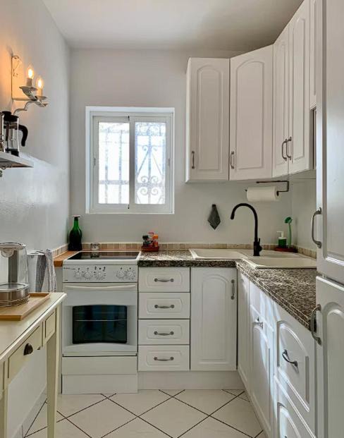 Photo of Kitchen in Rokers Point